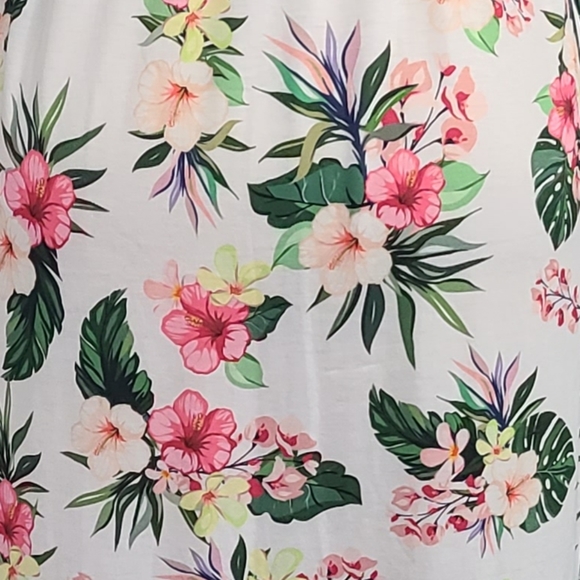 Hawaiian Floral Maxi Dress - Picture 3 of 4